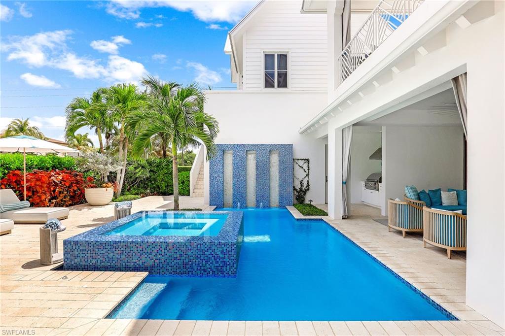 OLDE NAPLES - Residential