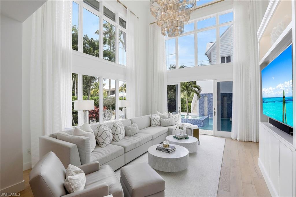 OLDE NAPLES - Residential