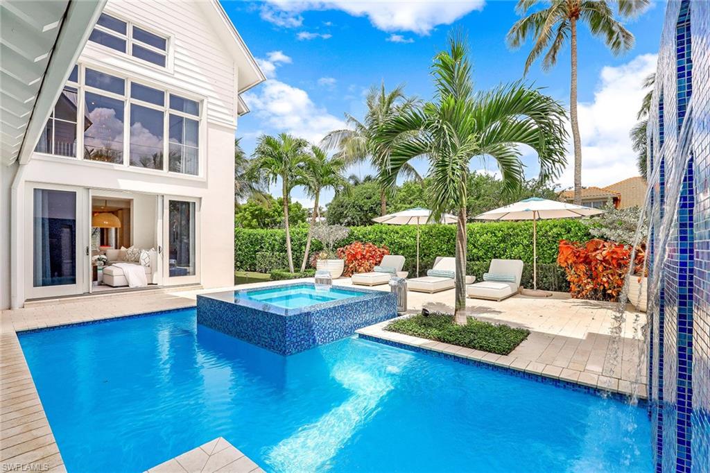 OLDE NAPLES - Residential