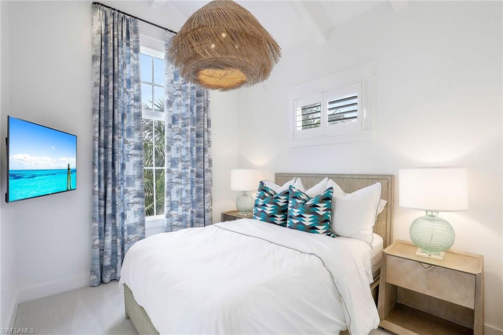 OLDE NAPLES - Residential