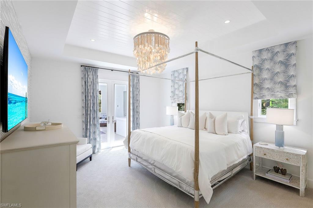 OLDE NAPLES - Residential