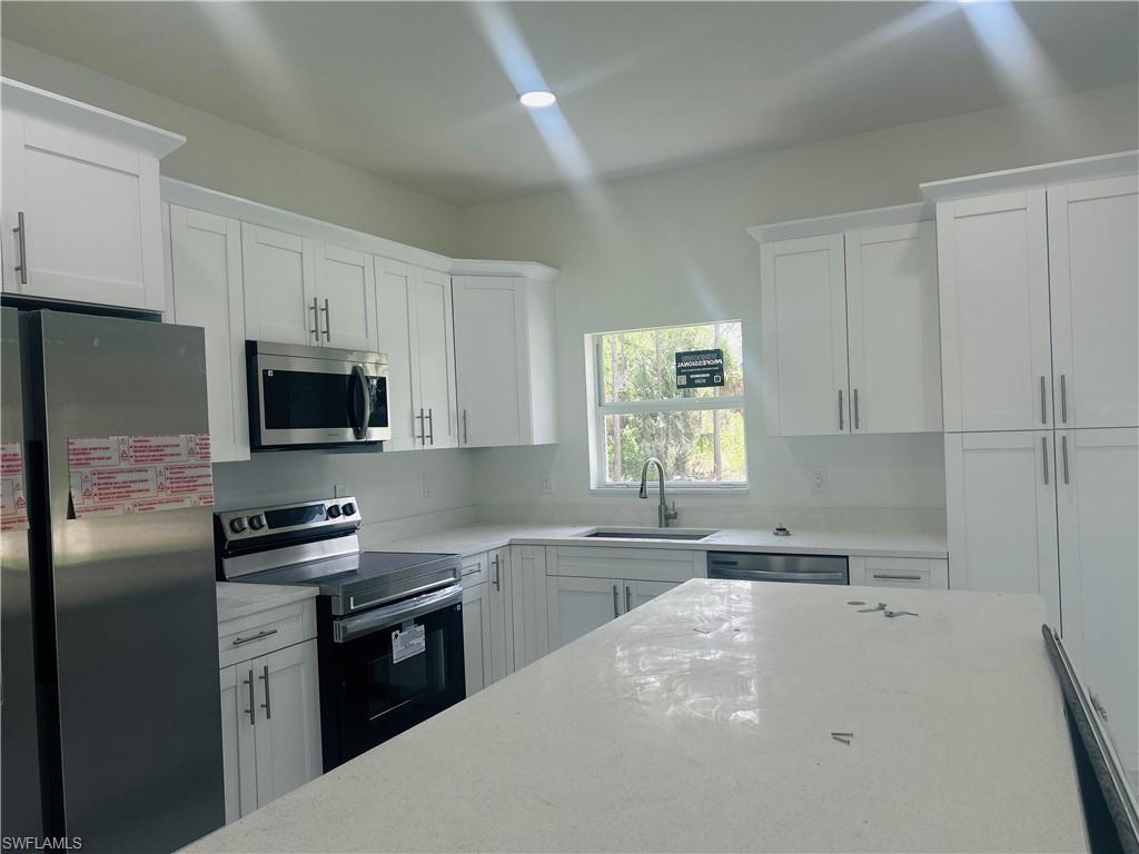 GOLDEN GATE ESTATES - Residential