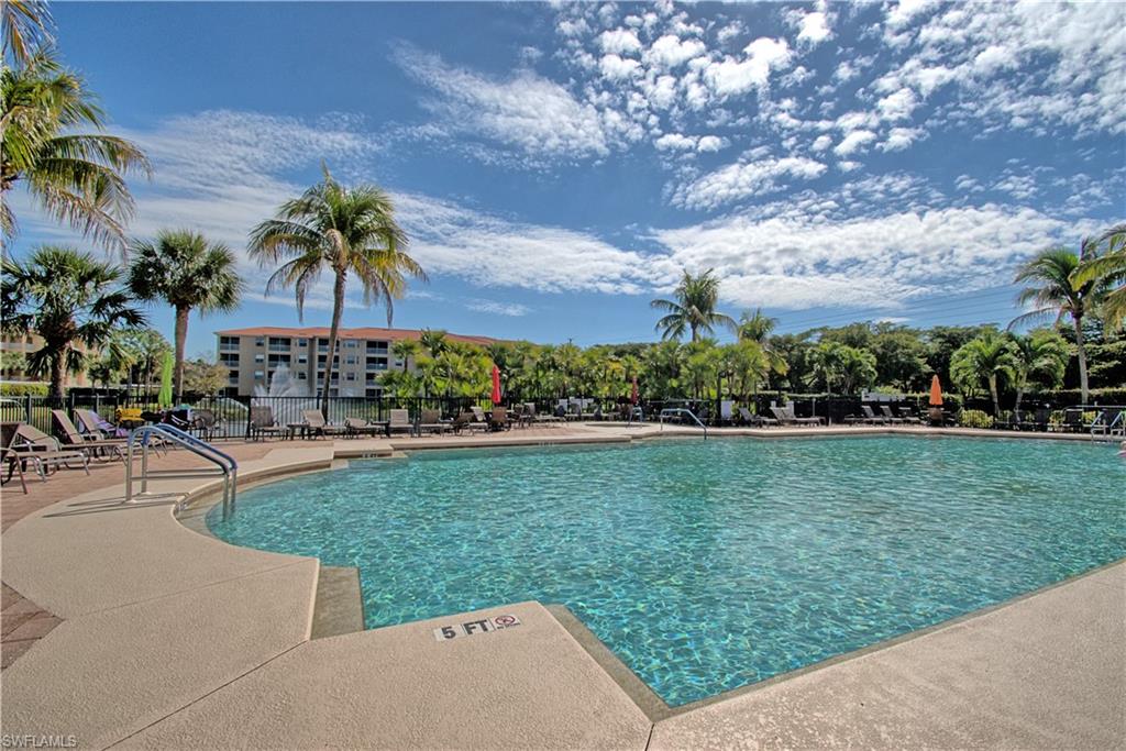 TERRACE IV AT RIVERWALK - Residential