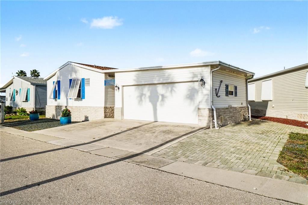 BAYSIDE ESTATES - Residential