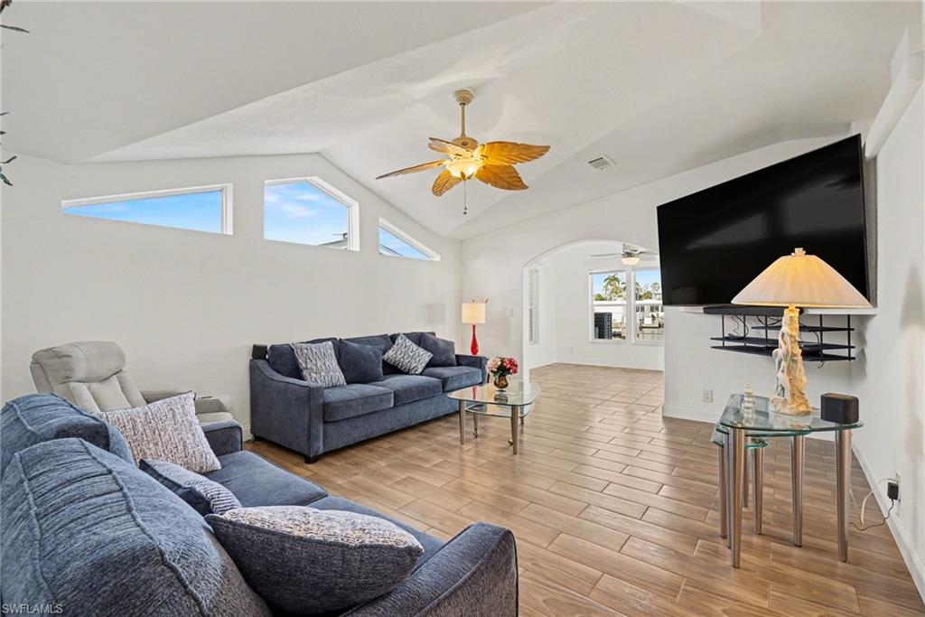 BAYSIDE ESTATES - Residential