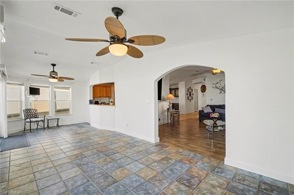 BAYSIDE ESTATES - Residential