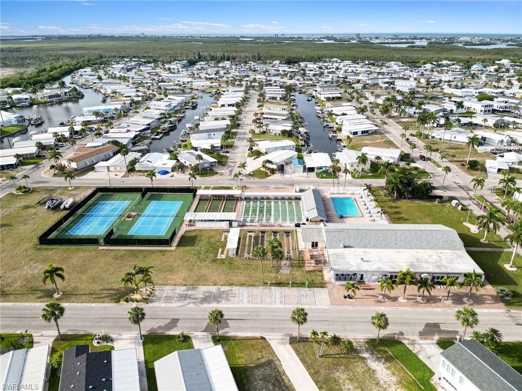 BAYSIDE ESTATES - Residential