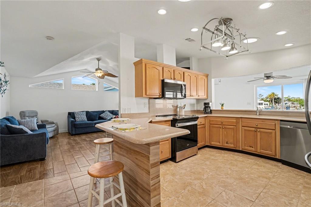 BAYSIDE ESTATES - Residential