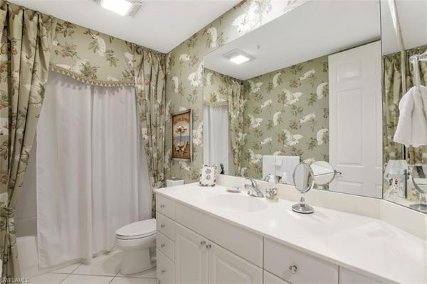 400 FLAGSHIP DR APT 505, NAPLES, FL 34108 - Image 5cec8a8e246be20e4ca6669ea6e98c9b/2466113060