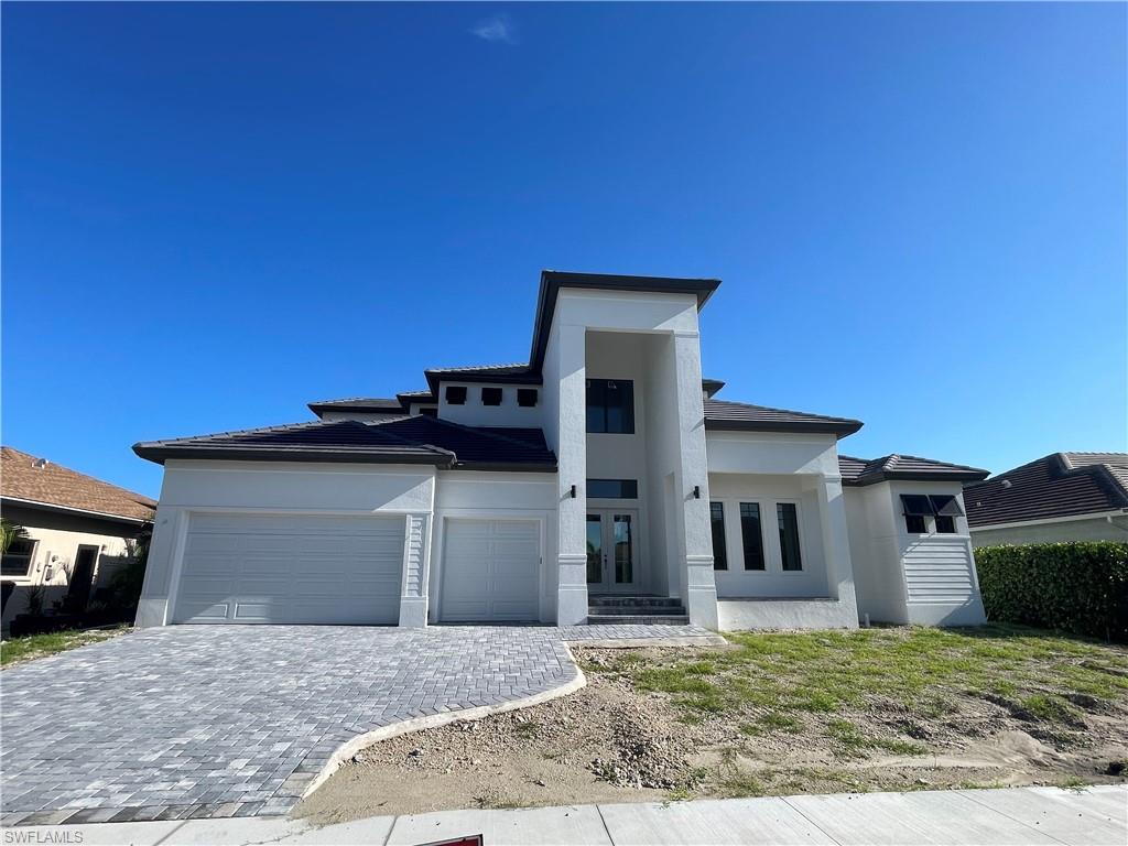 MARCO BEACH - Residential