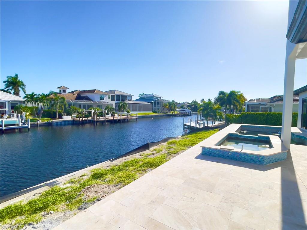 MARCO BEACH - Residential