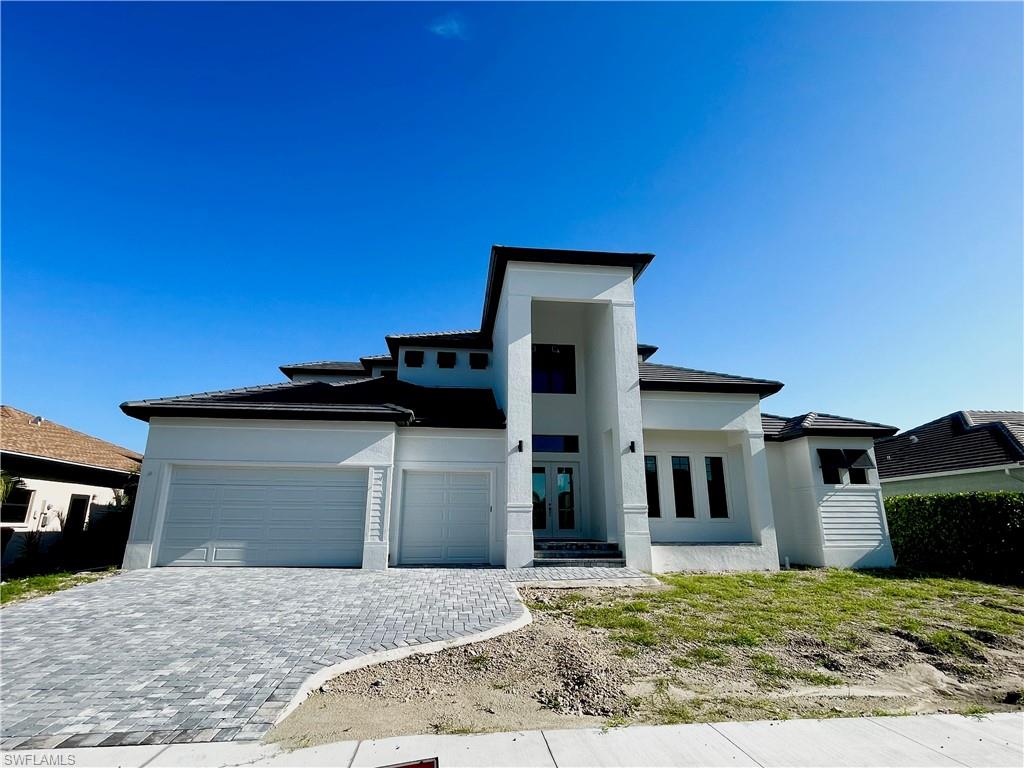 MARCO BEACH - Residential