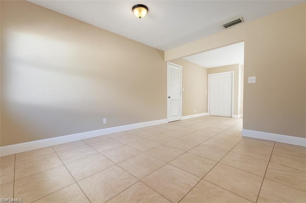 PINE MANOR - Residential