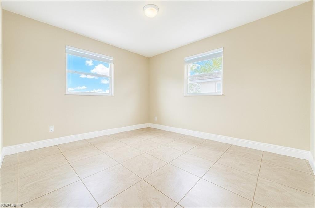 PINE MANOR - Residential