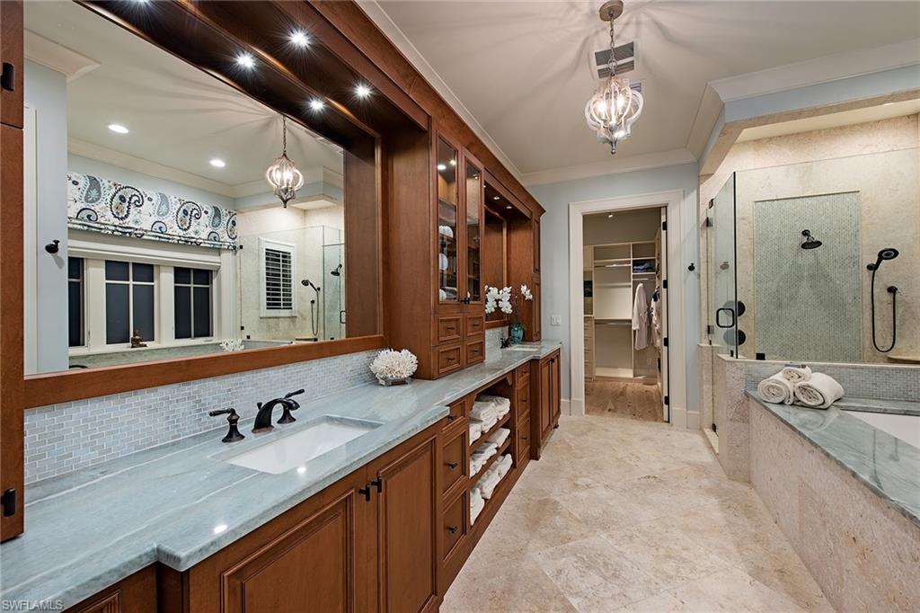 MOORINGS - Residential