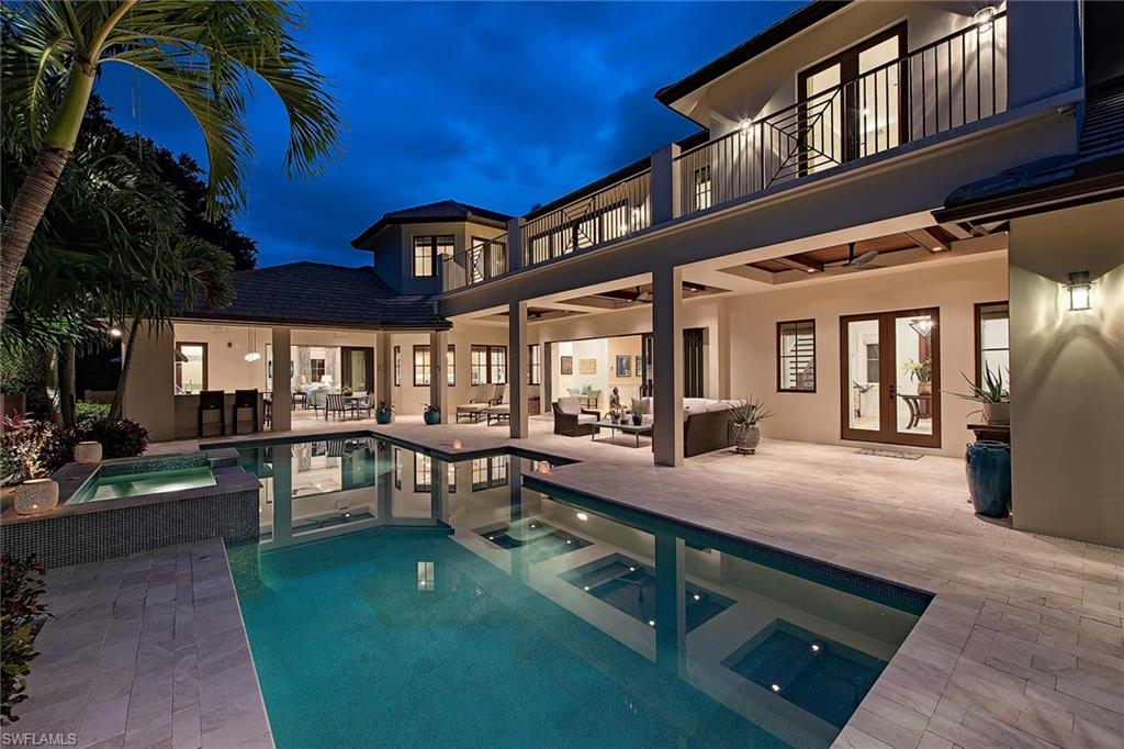 MOORINGS - Residential