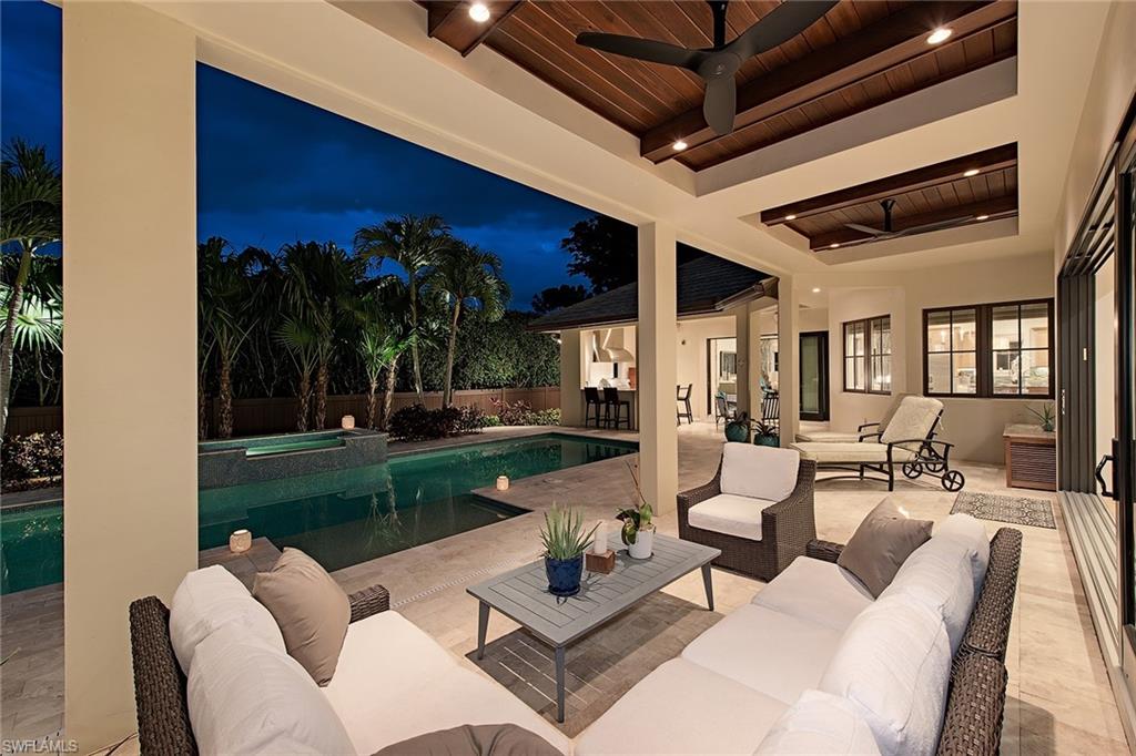 MOORINGS - Residential