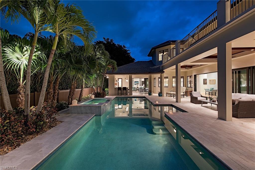 MOORINGS - Residential