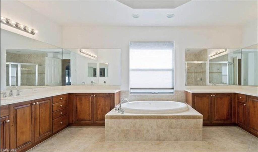 BOTANICA LAKES - Residential