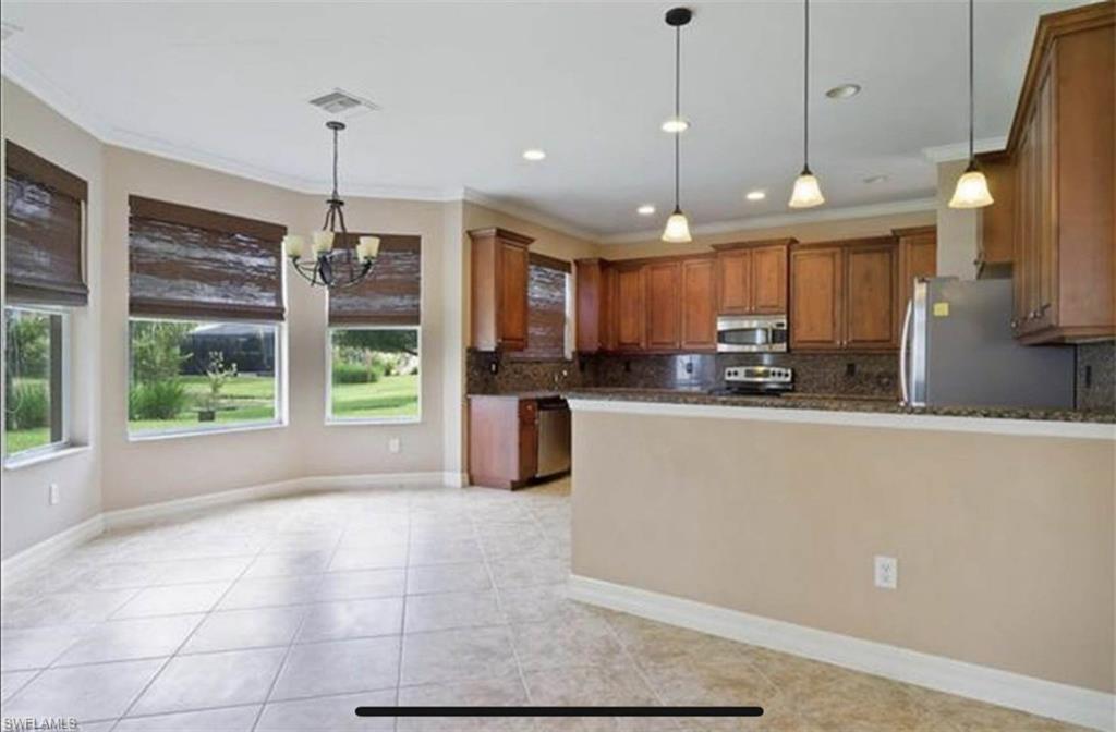 BOTANICA LAKES - Residential