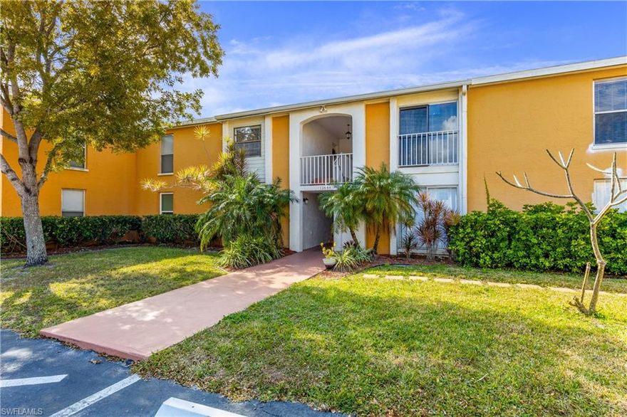 This beautifully remodeled first floor 2 bed/2bath unit with courtyard view should be your new home!  The kitchen was remodeled in 2019 – new cabinets and black stainless steel appliances; the countertops, sink and faucet were redone in 2020.  The guest bath has a brand new (2020) tub/newly retiled shower combo and a new vanity and tile backsplash.  The master bath has a new vanity and tile backsplash as well.  The unit is completely tiled for easy care. Enjoy your morning coffee or an evening drink on your screened lanai. Close to shopping, dining and entertainment!  The owner is offering a home warranty at closing!
