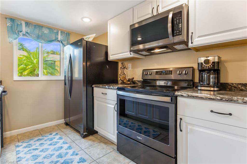 SUNSET POINTE AT FORT MYERS - Residential