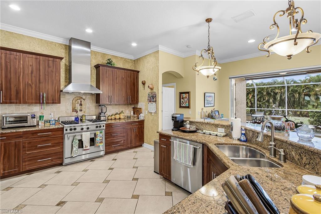 ISLAND ACRES - Residential