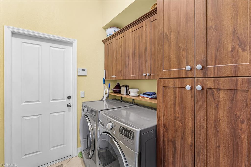 ISLAND ACRES - Residential