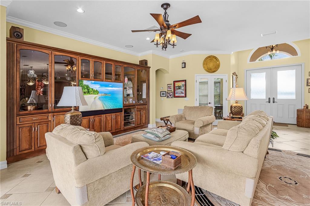 ISLAND ACRES - Residential