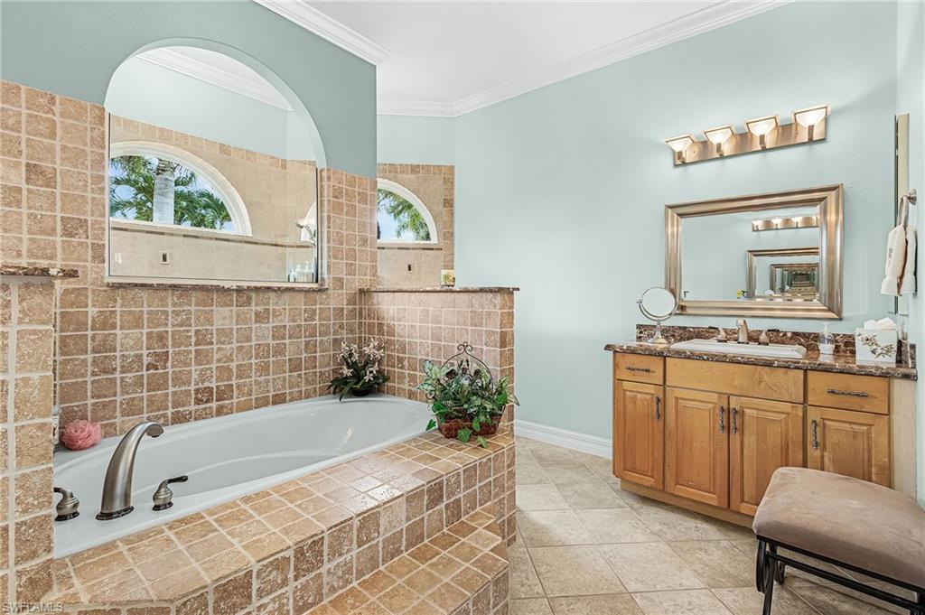 ISLAND ACRES - Residential