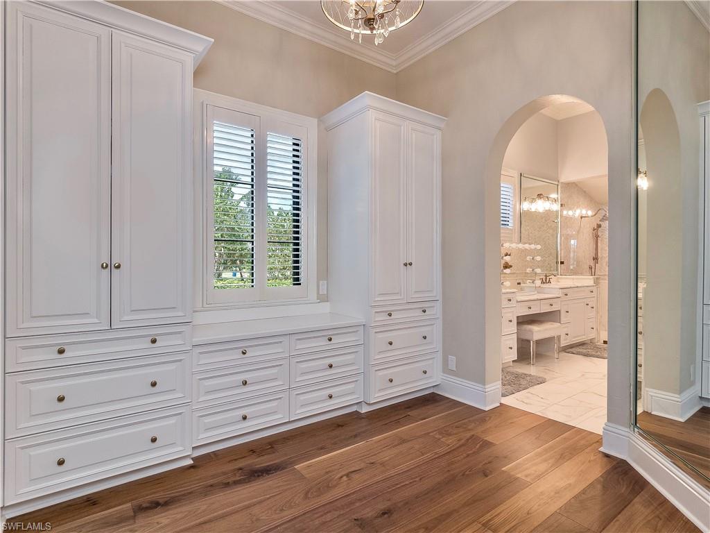 BELLE MEADE - Residential