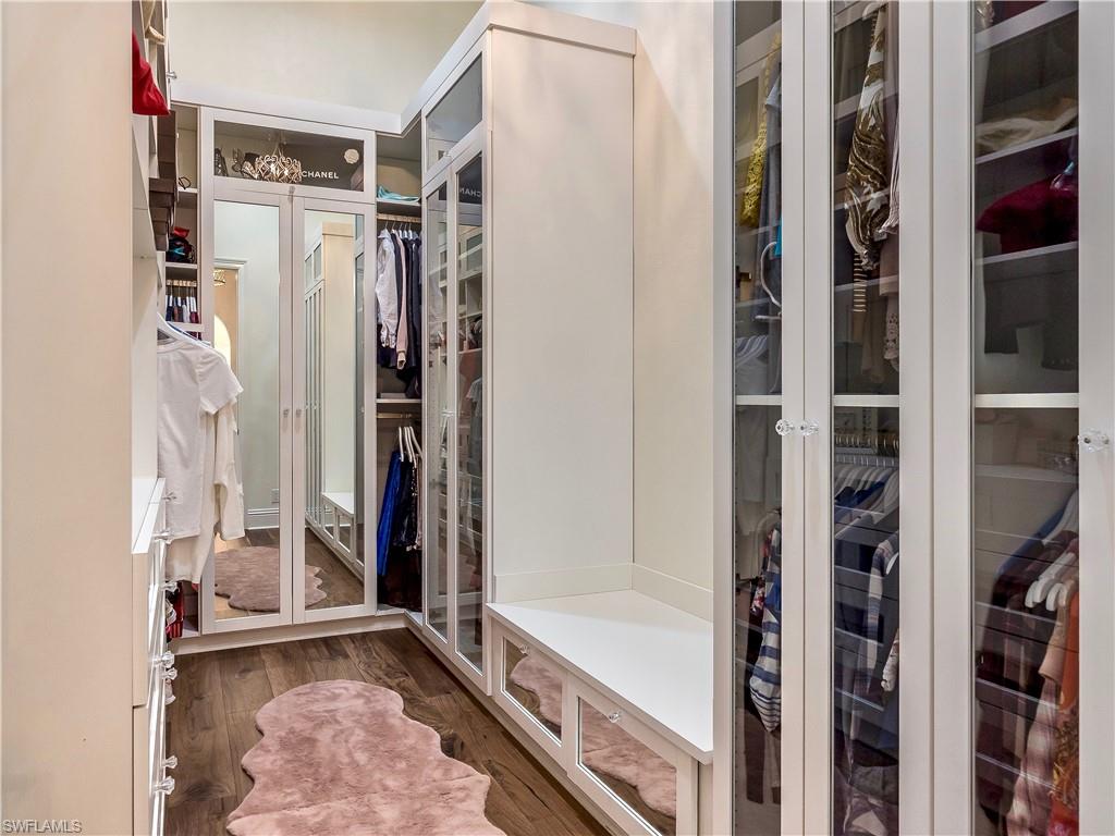 BELLE MEADE - Residential