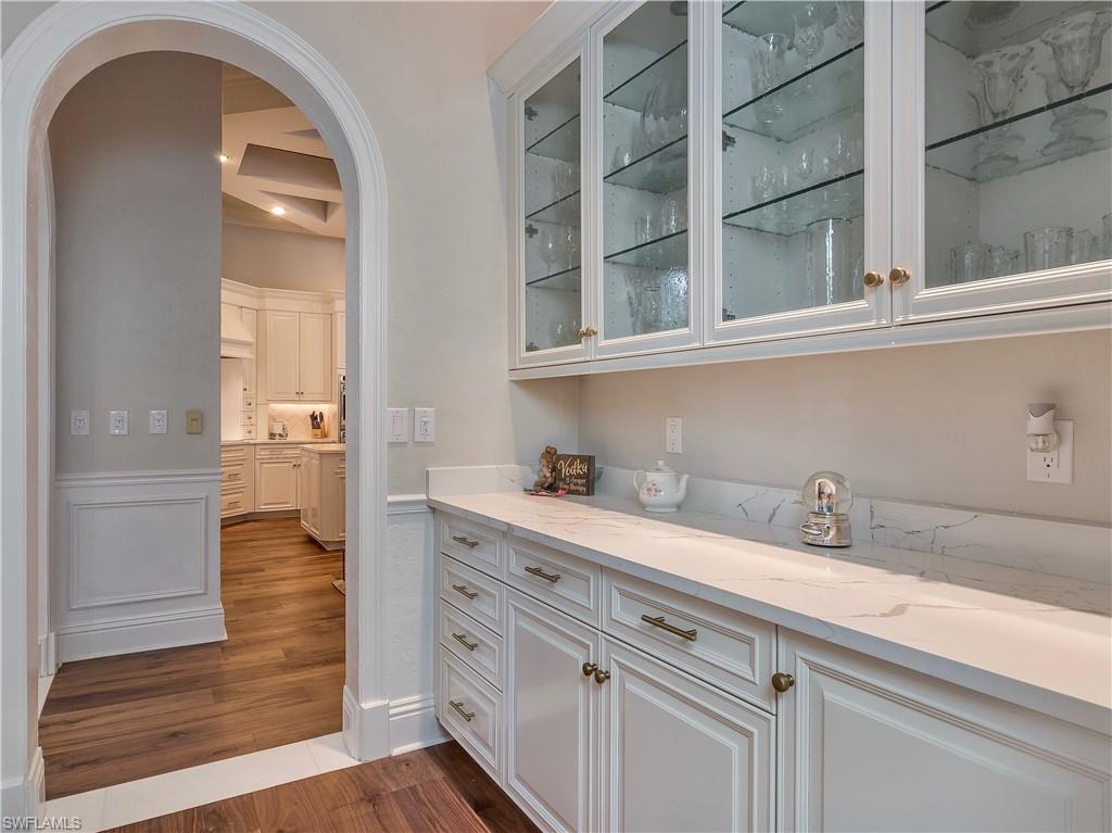 BELLE MEADE - Residential