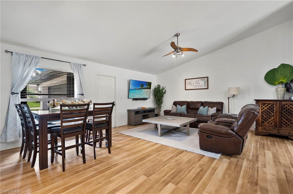 98 Chardon PL