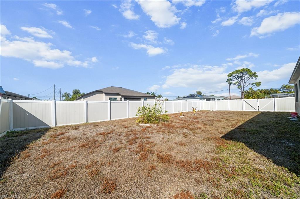 CAPE CORAL - Residential