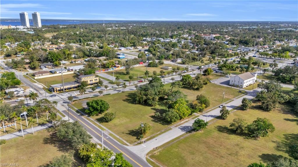 FORT MYERS - Land