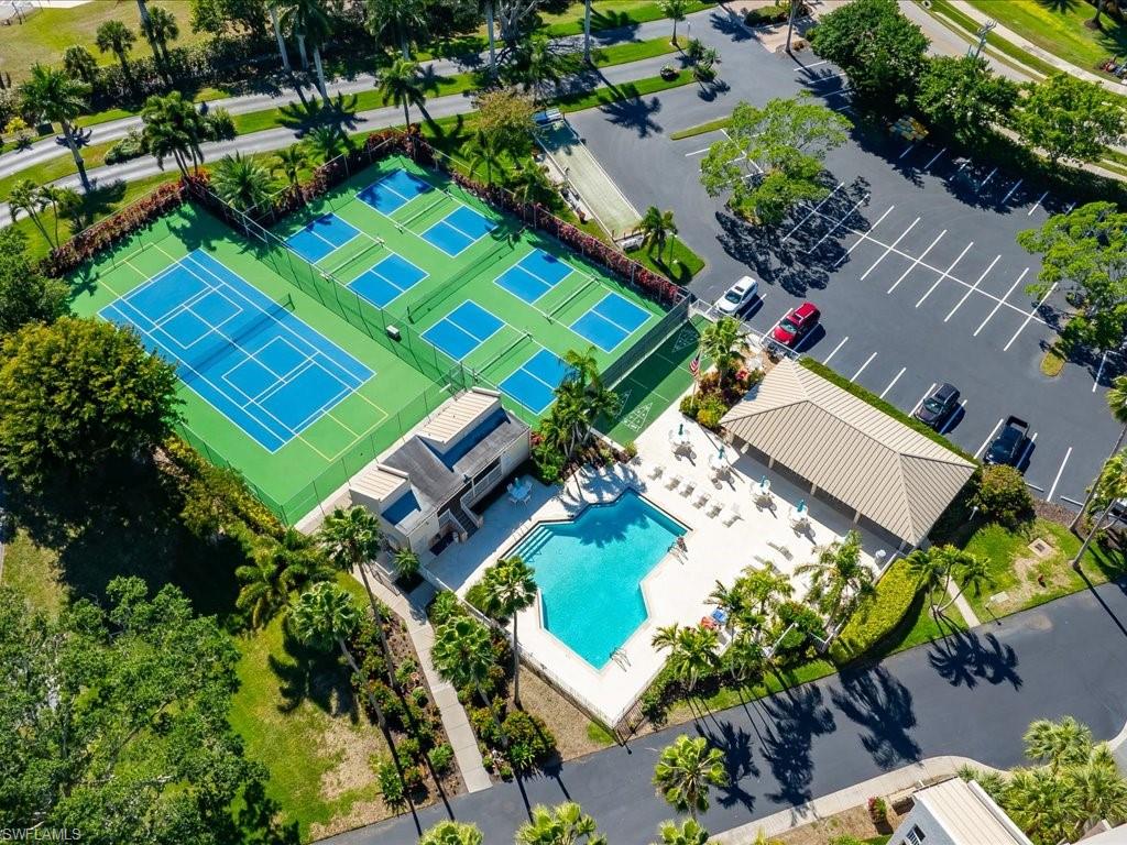 901 Collier CT 5-903