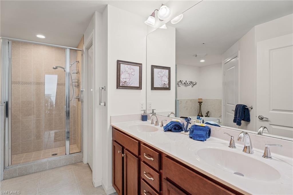 CAPE HARBOUR - Residential