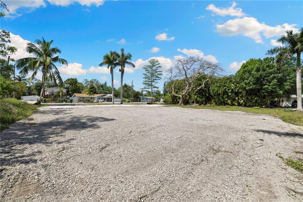 GUILFORD ACRES - Land