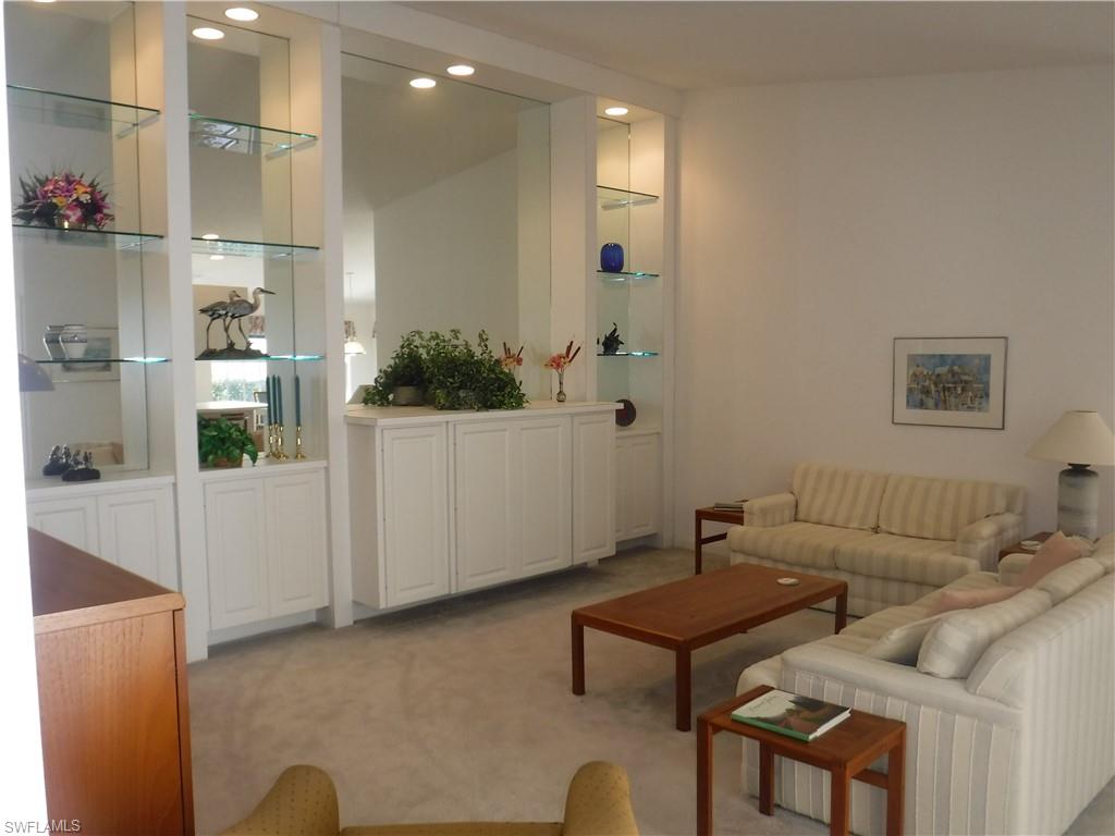 VILLAGE WALK - Residential