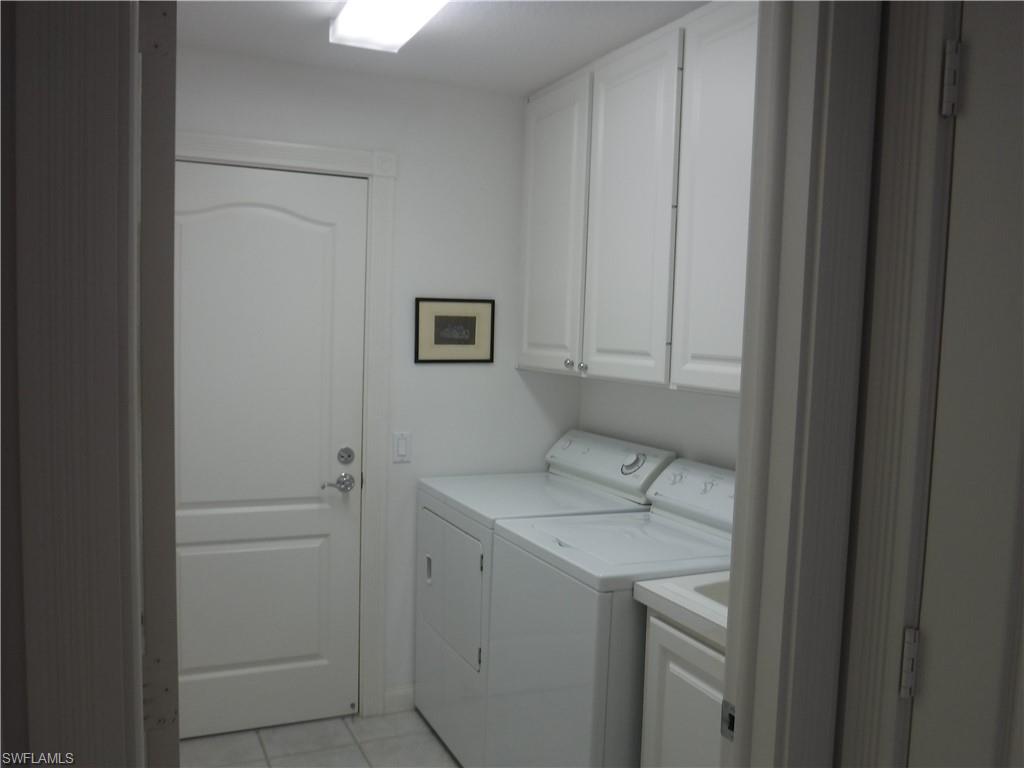 VILLAGE WALK - Residential