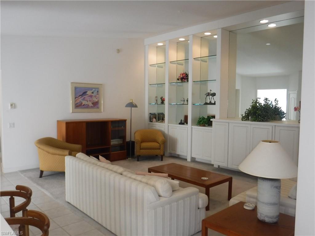 VILLAGE WALK - Residential