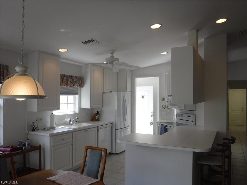 VILLAGE WALK - Residential