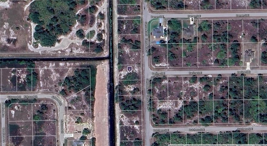 A VACANT LOT IN LEHIGH ACRES IN LEE COUNTY!!!