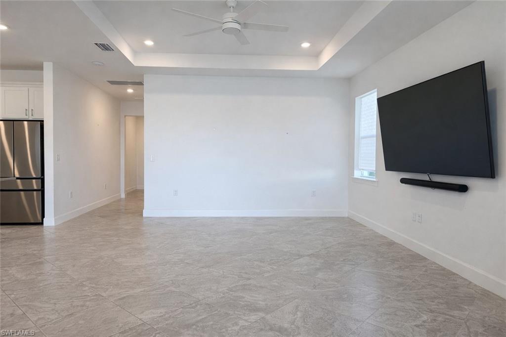 NORTHRIDGE - Residential Lease