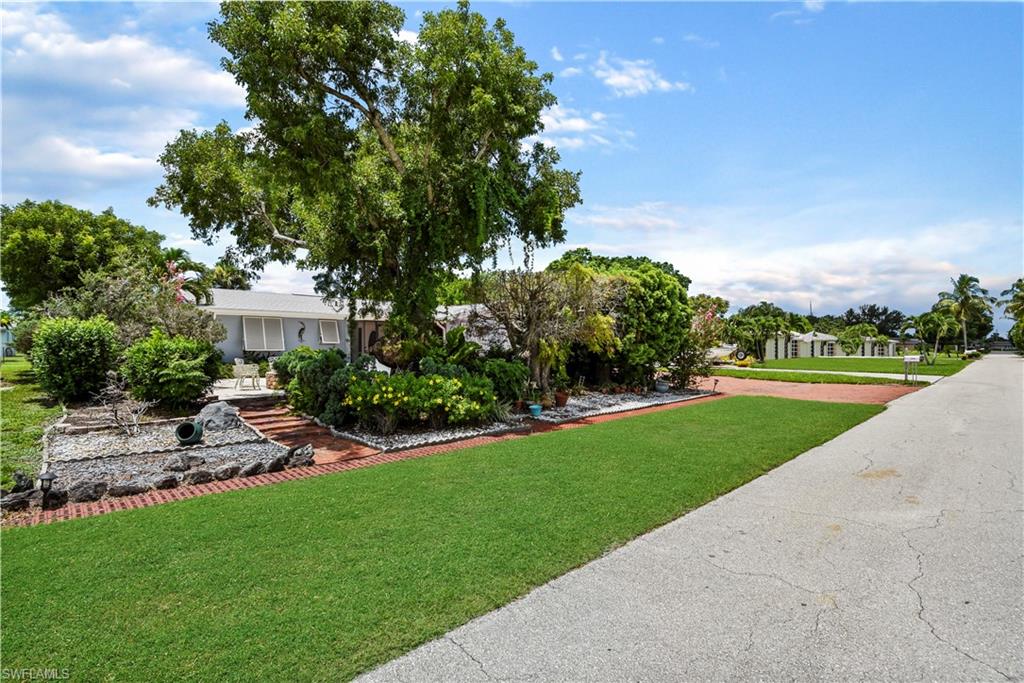 CYPRESS LAKE COUNTRY CLUB - Residential