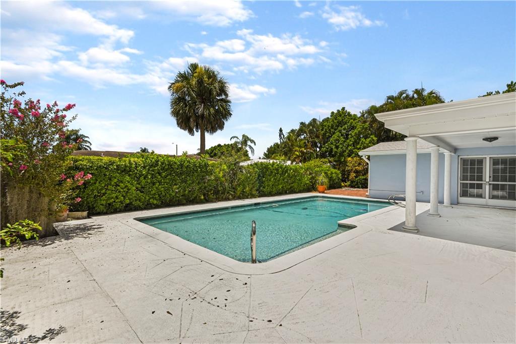 CYPRESS LAKE COUNTRY CLUB - Residential