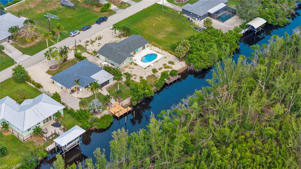 CHARLOTTE SHORES - Residential