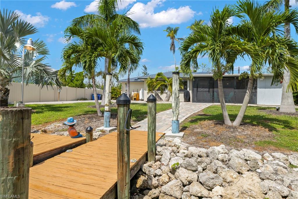 CHARLOTTE SHORES - Residential