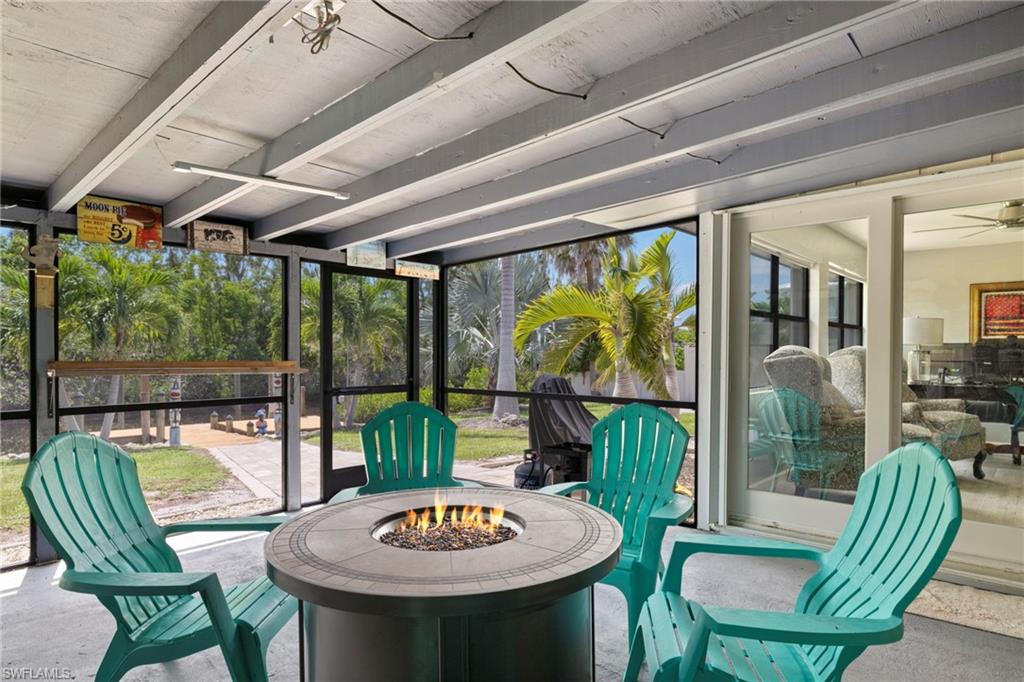 CHARLOTTE SHORES - Residential